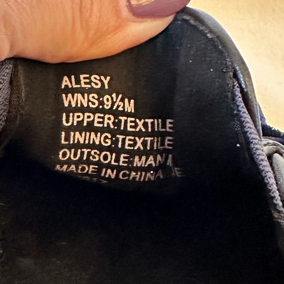 Kenneth Cole women’s blue shoes size 9 1/2 - Picture 7 of 8